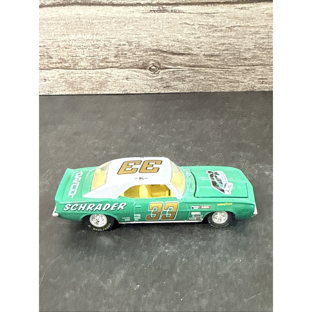 Racing Champions Ken Schrader 69 chevy camaro  Limited Edition 1998 APR Dayco